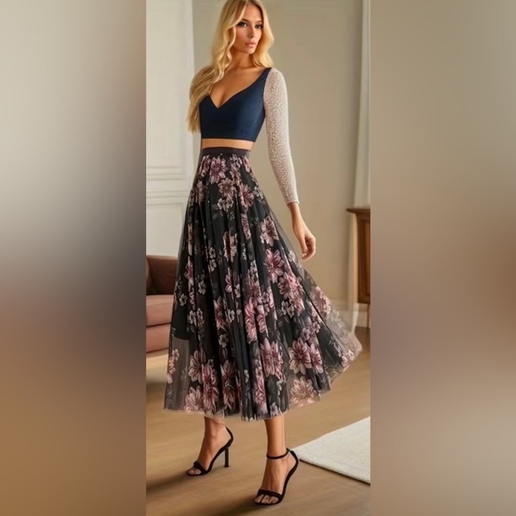 Jane Chic Designs Beautiful Floral Skirt - Picture 5 of 9